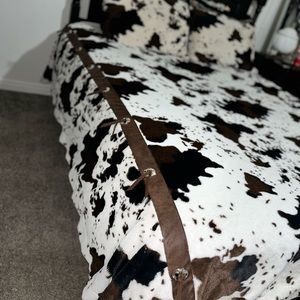 Beautiful Queen Cowprint Comforter set